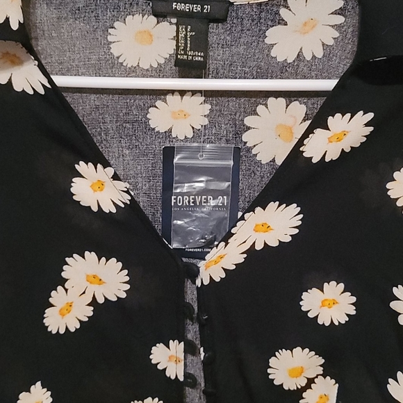 Long sleeve flower tank top - Picture 2 of 2